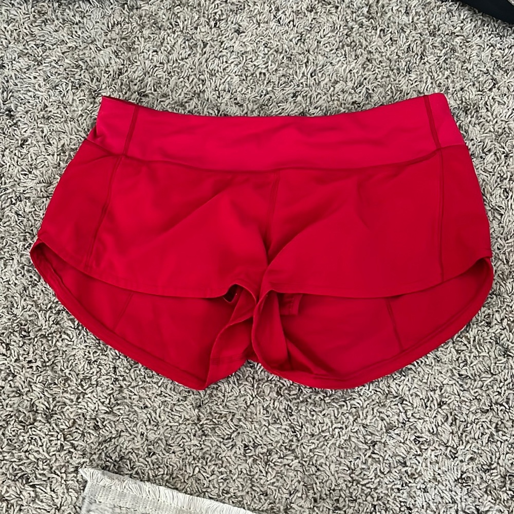 Lululemon speed up short 2.5 inch red